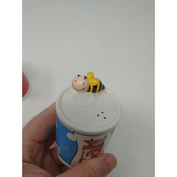 Shoebox Bee Salt And Pepper Shaker Set Great Table - Picture 5 of 8